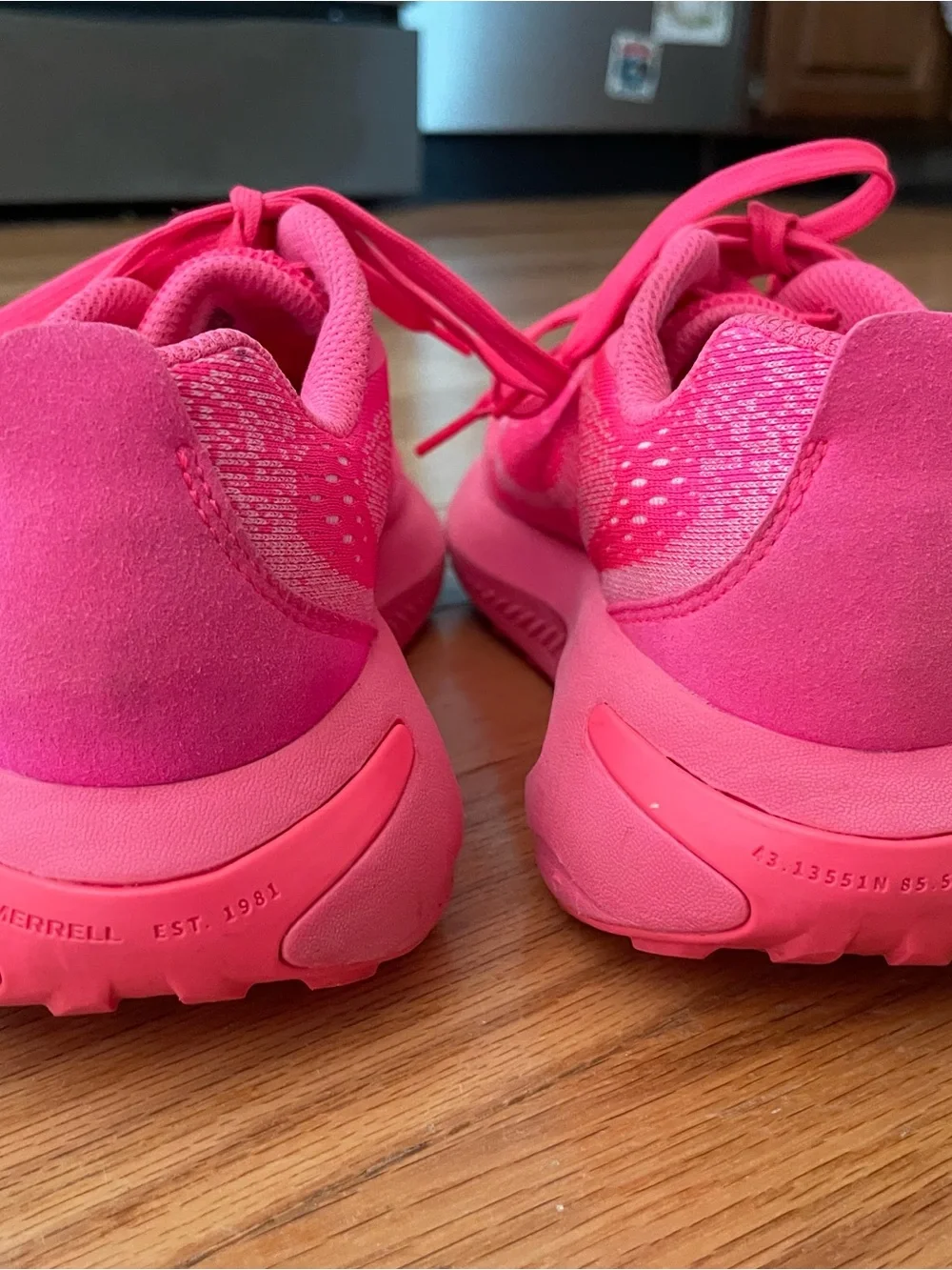Merrell Women's Morphlite Neon Pink Athletic Running Sneakers, Size 7.5